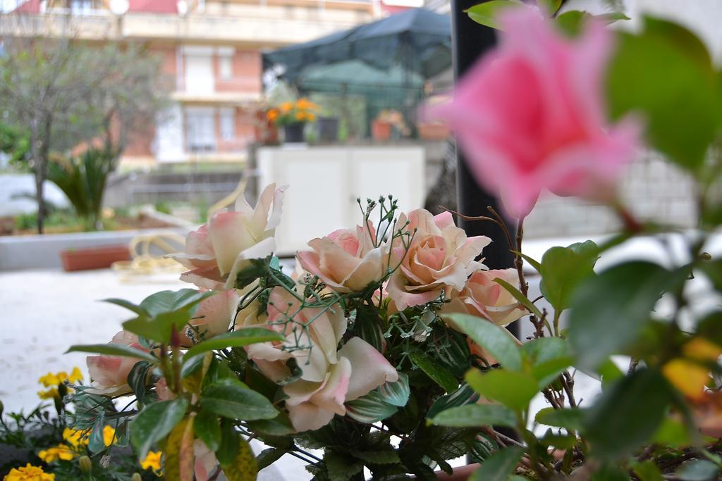 Il Girasole Formia Guesthouse Rooms Екстериор снимка