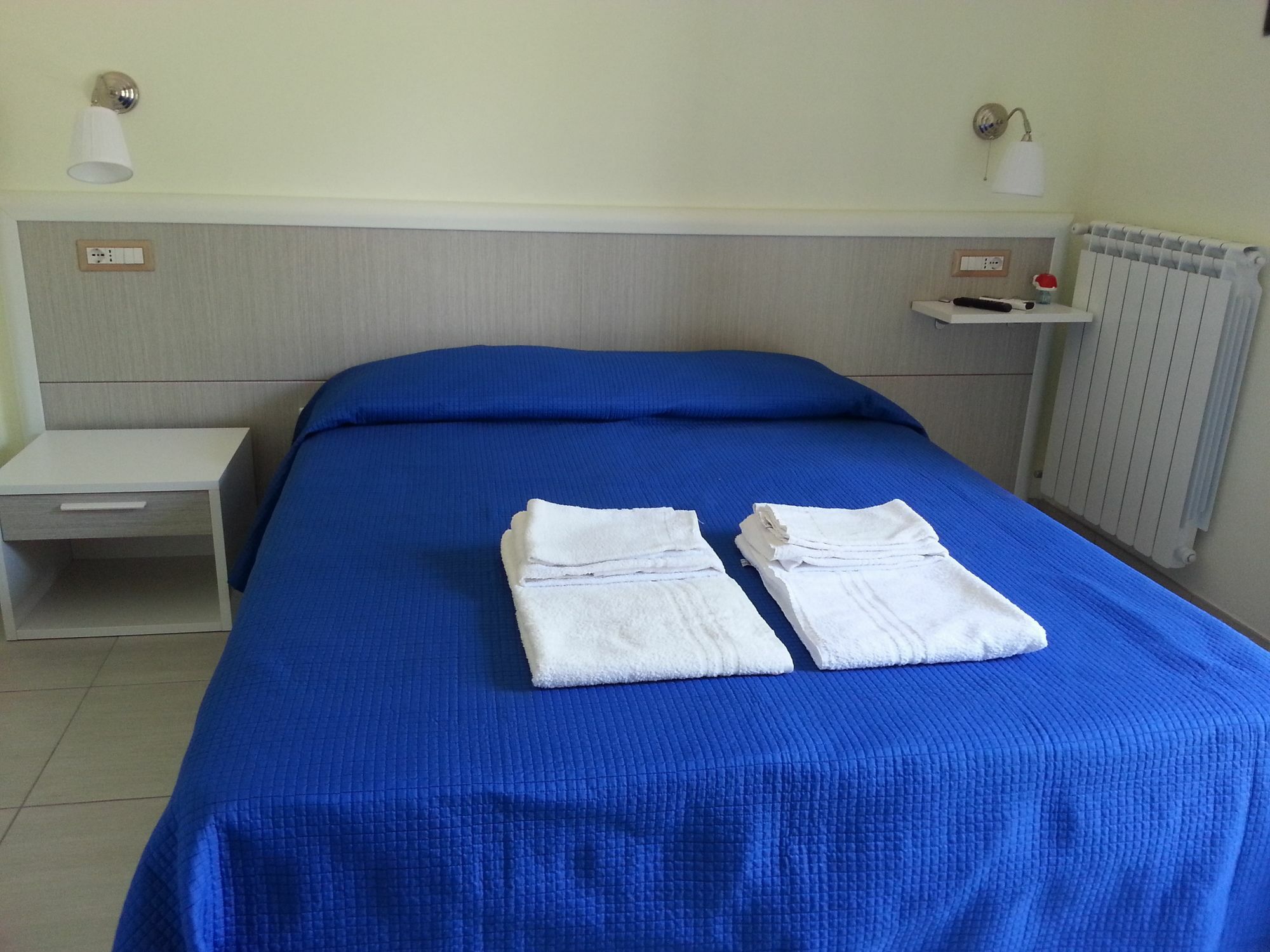 Il Girasole Formia Guesthouse Rooms Екстериор снимка
